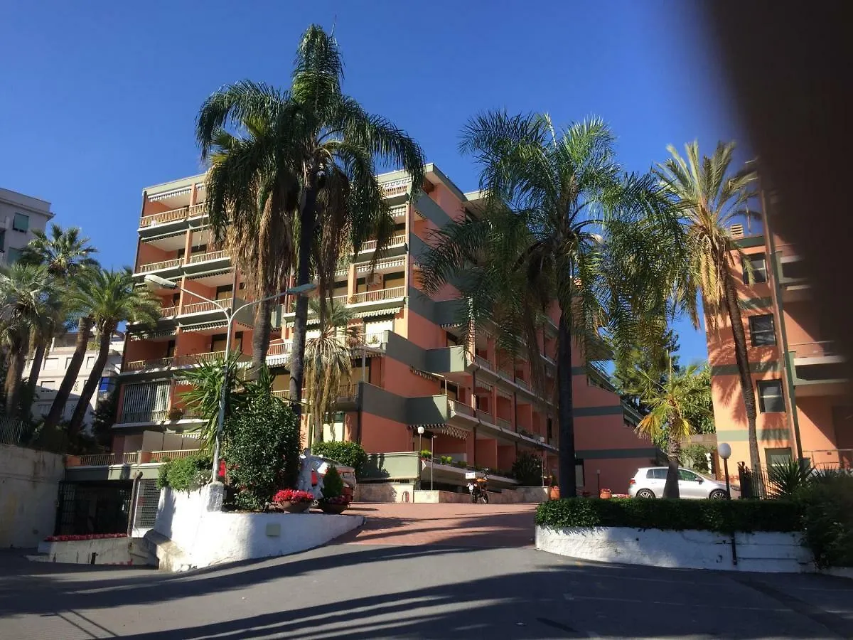 Apartment Residence Imperiale Sanremo